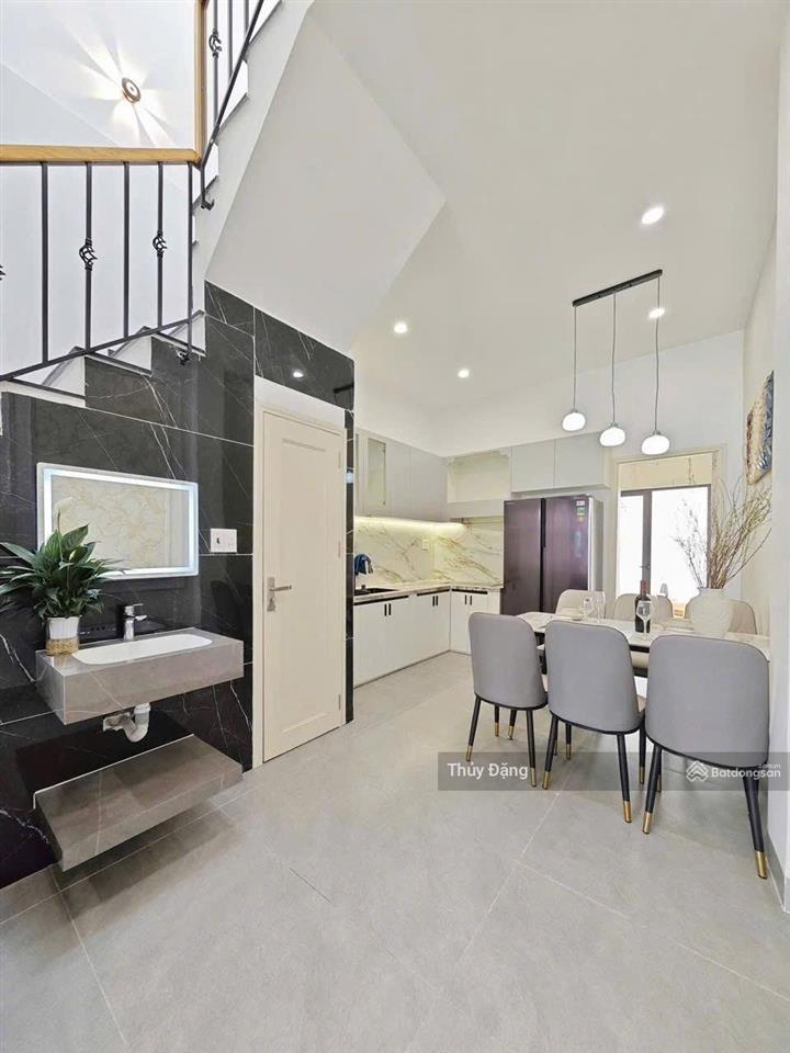 Bán nhà 3 tầng kiệt 3m trưng nữ vương đầy đủ nội thất sang trọng sẵn vào ở  hải châu đà nẵng