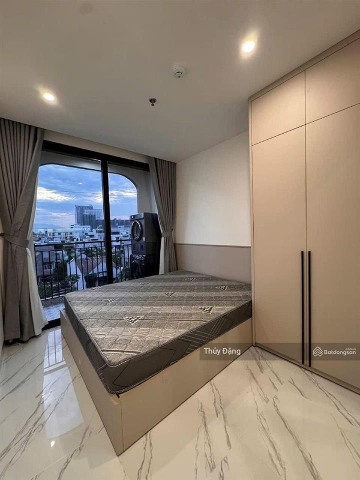 Cần bán toà căn hộ 7 tầng mới cứng  143m2 ngang 6m tổng 22 phòng doanh thu 270tr/tháng.  em th