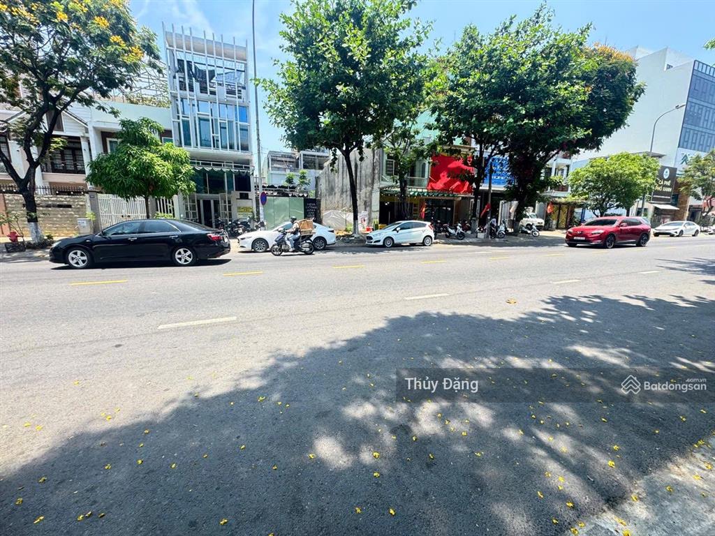 Cần bán 3 lồ liền kề đường 15m trịnh đình thảo  dt 300m2 ngang 15m lề 7m5 sát xuân thuỷ