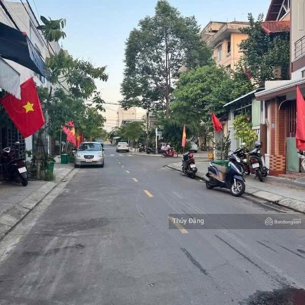 Cần bán nhà cấp 4 đường 5m5 nguyễn thượng hiền 93m2 ngang 4.5m giá 6 tỷ 7 ( thương lượng)