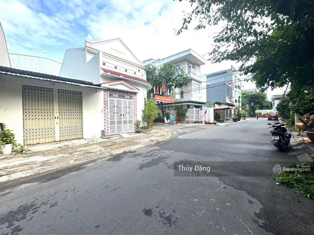 Bán căn nhà cấp 4 đường nguyễn đổng chi sát lê thanh nghị hướng đông mát mẻ cả ngày.
