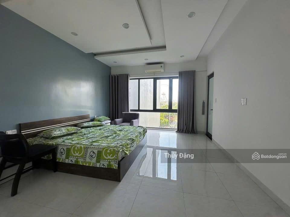 Cần bán căn nhà 3 tầng đường lớn nại nam cạnh siêu thị lotter  dt 150m2  kinh doanh sầm uất