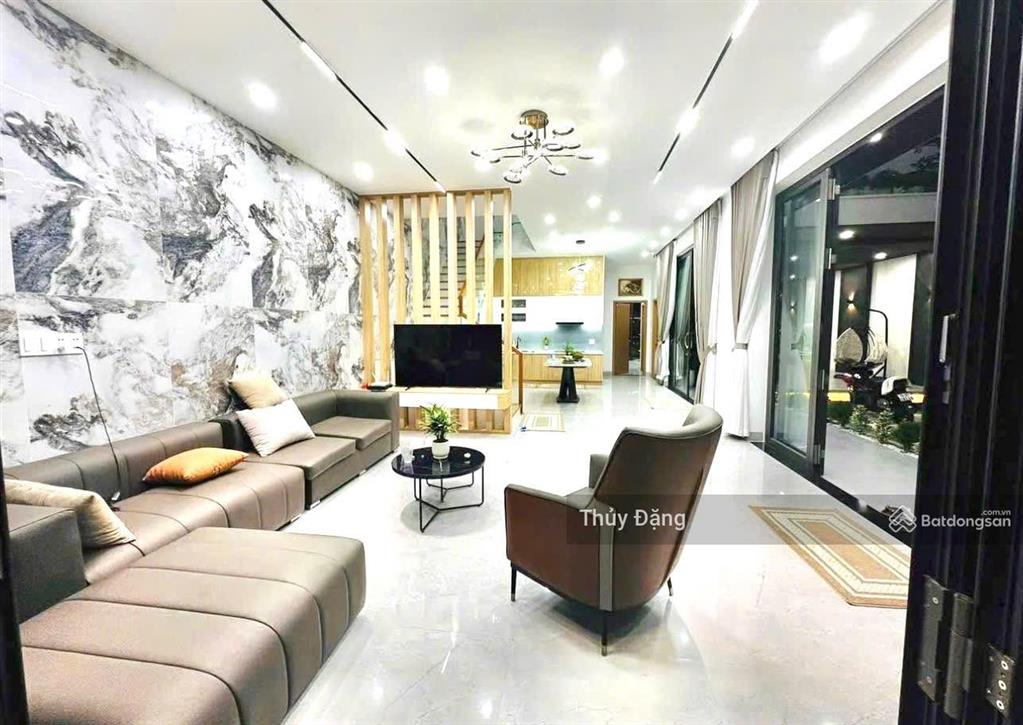Cho thuê villa view sông 3 tầng nguyễn đình thi , hoà xuân  ven sông thoáng mát