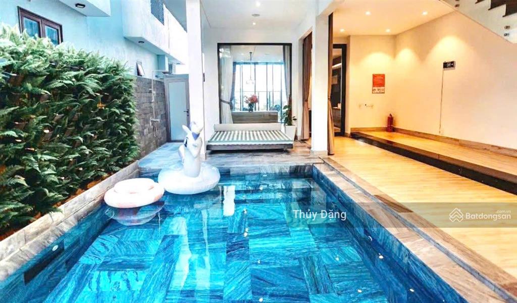Cho thuê villa có hồ bơi 3 tầng mặt tiền đường nguyễn đình thi  hoà xuân rộng 200m2  nội thất cao