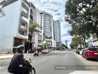Cho thuê lô đất vàng 400m² mặt tiền trần hưng đạo vị trí đắc địa ngay monarchy, sát cầu rồng