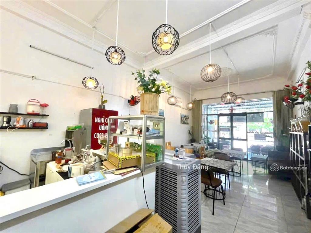 Cho thuê nhà 3 tầng 3 mê đường mai thúc lân  105m² gần nguyễn văn thoại kinh doanh sầm uất