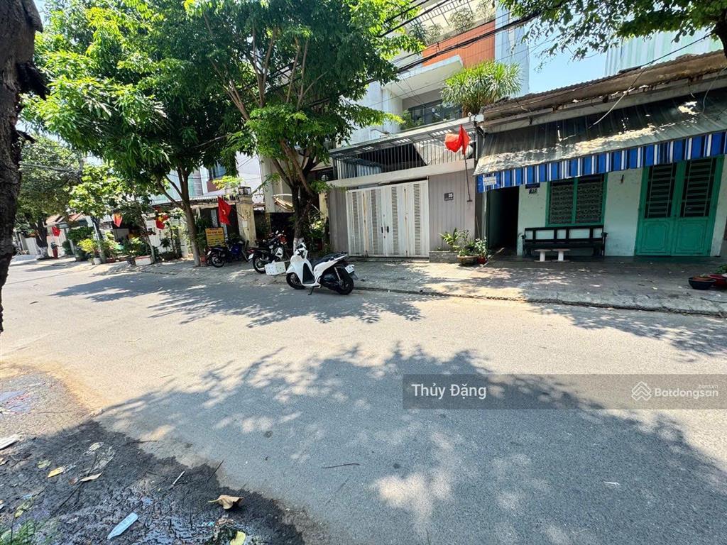 Cần bán lô đất đường nguyễn đăng đạo 108m² ngang 5m sát phan đăng lưu  giá chỉ 74 triệu/m2