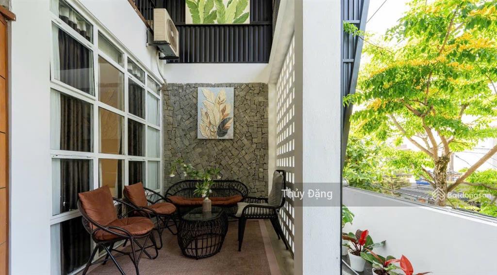 Cho thuê villa trần văn dư, trung tâm phố tây biển mỹ khê, mới cứng