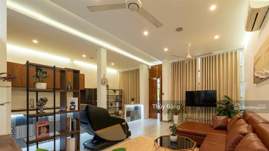 Cho thuê villa trần văn dư, trung tâm phố tây biển mỹ khê, mới cứng