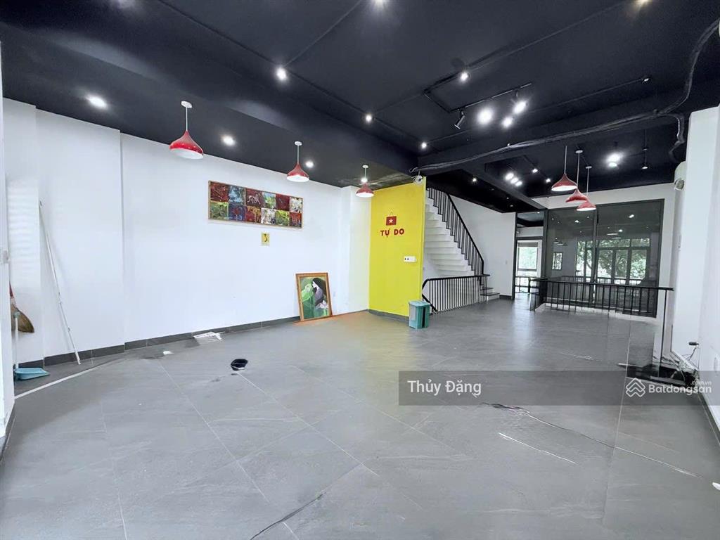 Cho thuê shophouse 4 tầng đường nại nam, hải châu  gần ngay siêu thị lotte