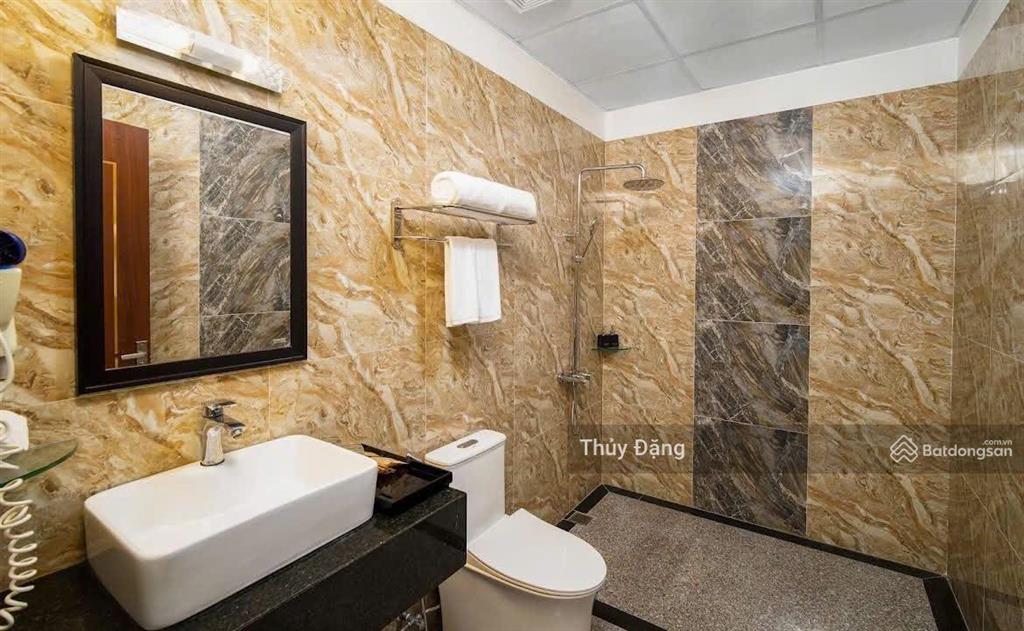 Cần bán khách sạn mặt tiền biển võ nguyên giáp view biển đẹp hành tinh