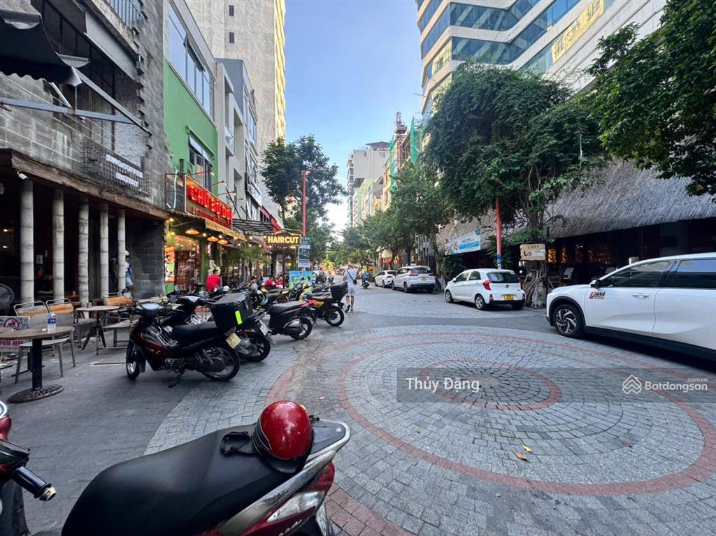 Cho thuê nhà mặt tiền đường 5m5 lê lộ 162m2  vị trí sát biển  khu du lịch biển đà nẵng