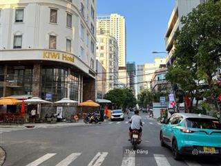 Cho thuê lô góc 2 mặt tiền đường 10m5 mai thúc lân  300m2 ngang 12m gần đỗ bá