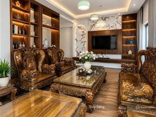 Cho thuê villa 200m2 đường hoàng diệu  có hồ bơi  ngay trung tâm hải châu