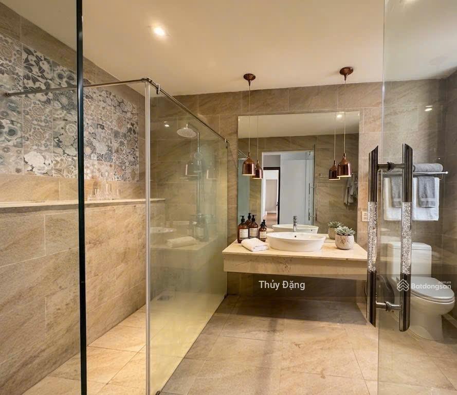 Cho thuê villa 200m2 đường hoàng diệu  có hồ bơi  ngay trung tâm hải châu