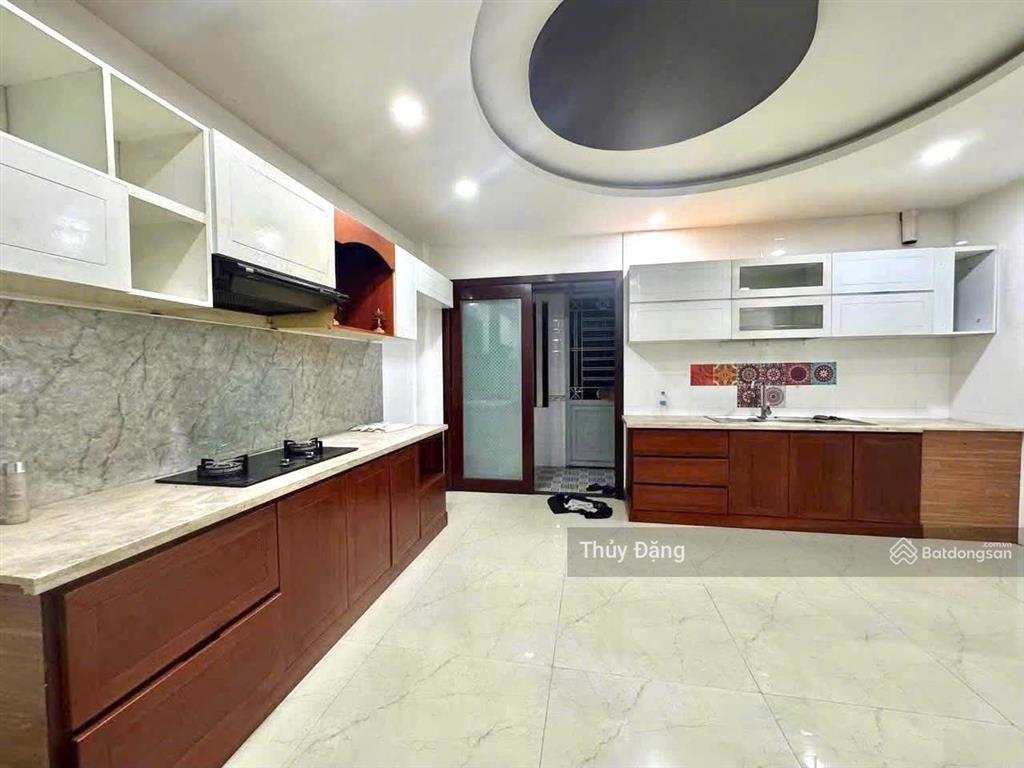 Cho thuê căn nhà 3 tầng đường 33m xô viết nghệ tĩnh  làm văn phòng cty  ở đều được