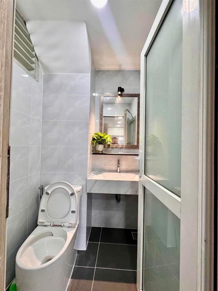 BÁN GẤP CĂN HỘ PHAN VĂN TRỊ,2PN,2WC,SỔ HỒNG,THANG MÁY