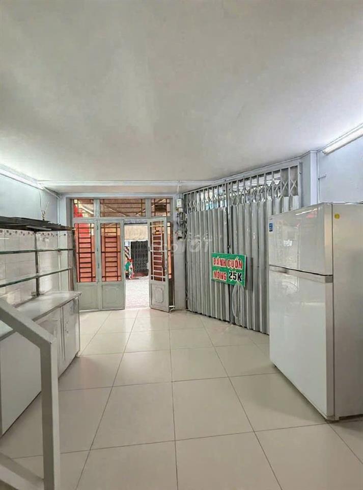 Hạ giá bán gấp nhà sát mặt tiền Hoàng Hoa Thám, Bình Thạnh, ô tô thông