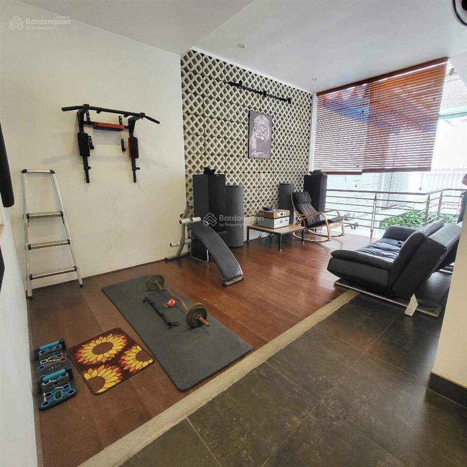 Nhà himlam, kiều đàm q7. dt 9.2m x 22m. giá 31 tỷ. dt 181m². gần lotte mart, đh tôn đức thắng