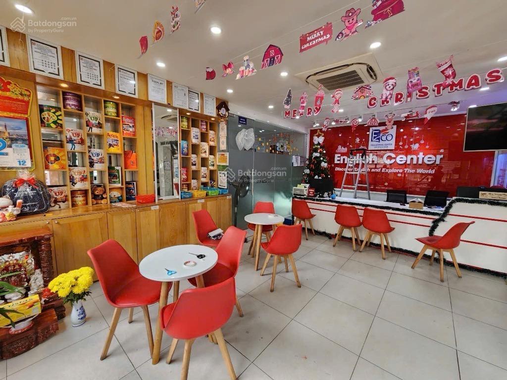 Nhà lê văn lương q7. dt 8,3m x 27m. giá 32 tỷ. 148m2. 4 tầng. gpxd 7 tầng, gần lotte, lâm văn bền