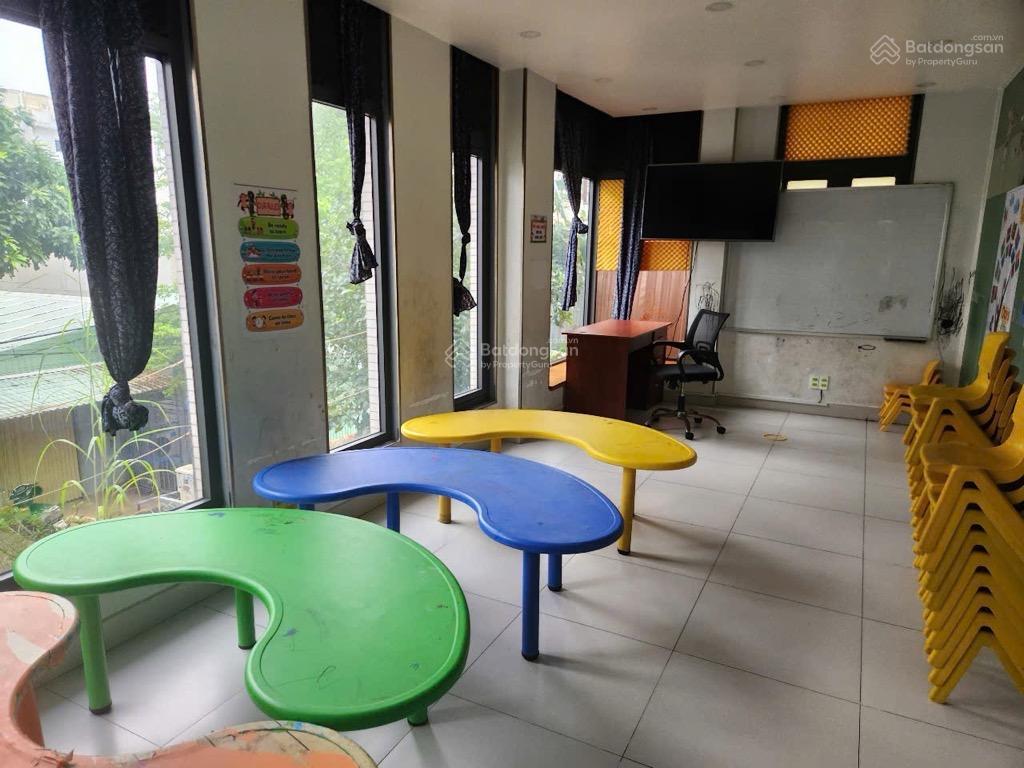 Nhà lê văn lương q7. dt 8,3m x 27m. giá 32 tỷ. 148m2. 4 tầng. gpxd 7 tầng, gần lotte, lâm văn bền