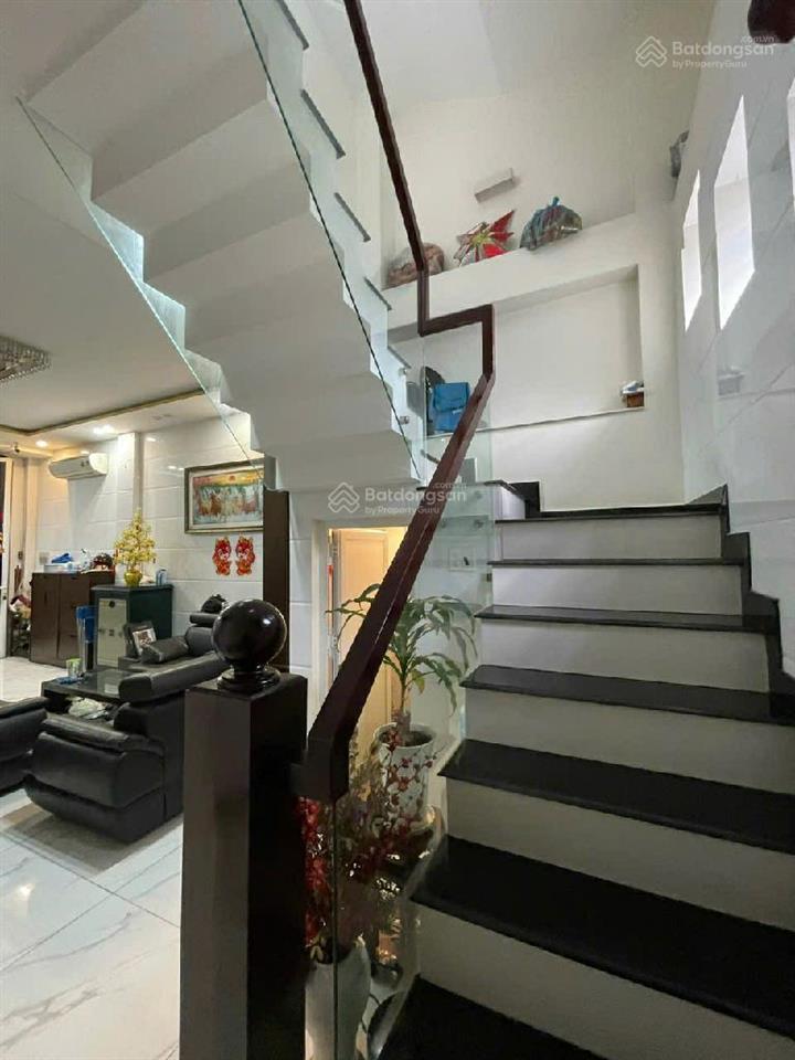 Nhà bến vân đồn, quận 4, dt 4mx22m. 90m2. giá 34 tỷ. gpxd 7 tầng. gần q1, nguyễn khoái, khánh hội