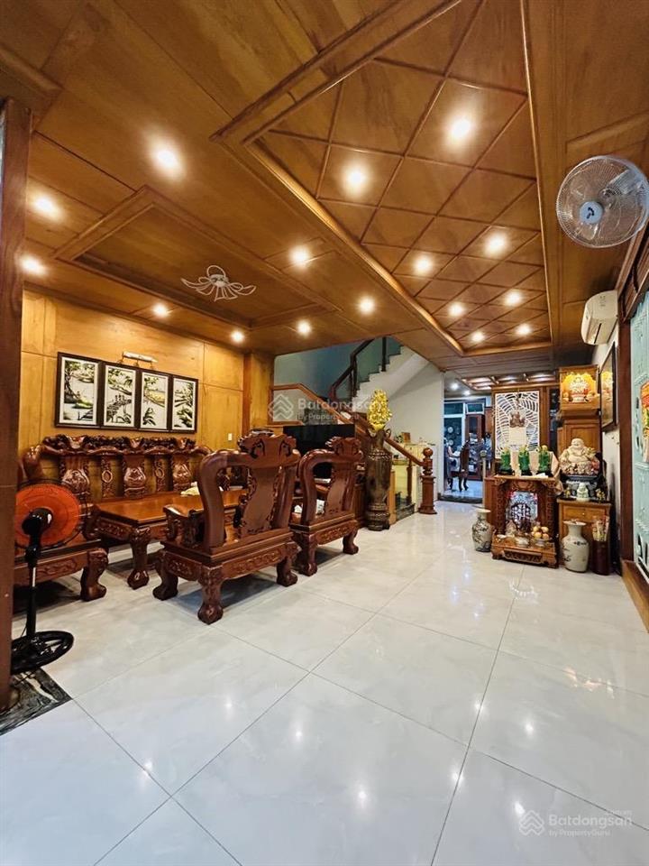 Nhà hoàng quốc việt q7. dt 10m x 15m giá 17 tỷ. 150m2, view công viên, phú mỹ hưng, huỳnh tấn phát