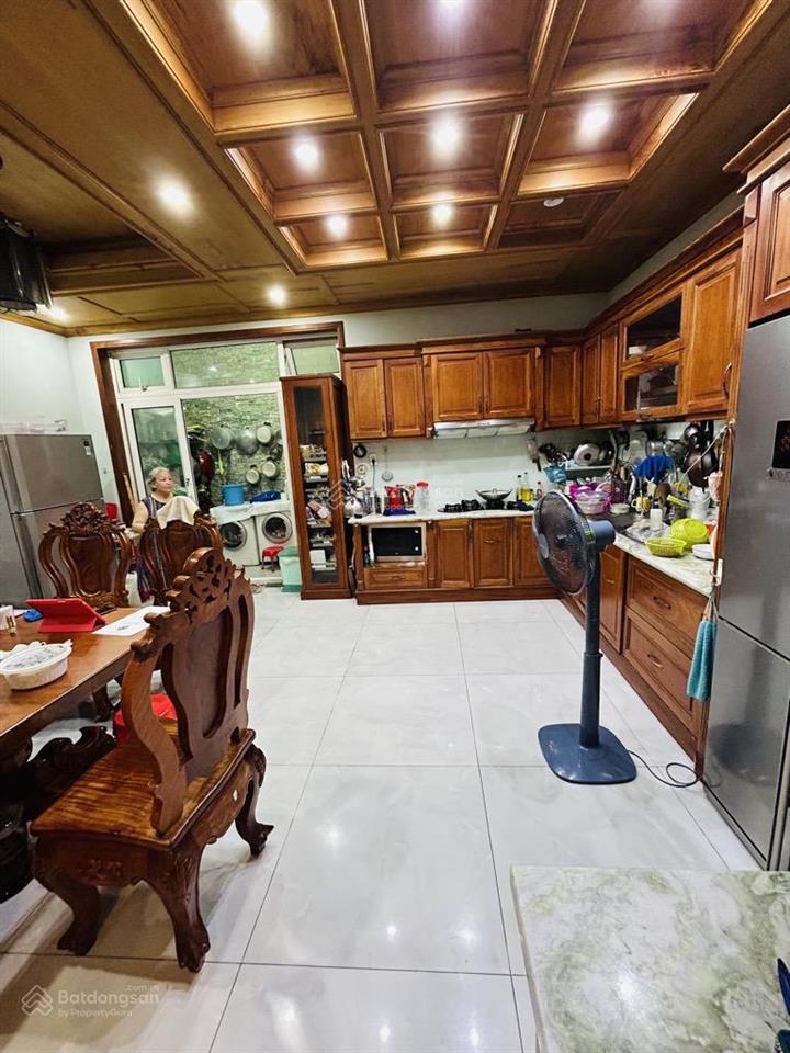 Nhà hoàng quốc việt q7. dt 10m x 15m giá 17 tỷ. 150m2, view công viên, phú mỹ hưng, huỳnh tấn phát