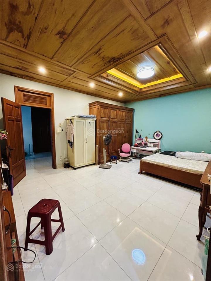 Nhà hoàng quốc việt q7. dt 10m x 15m giá 17 tỷ. 150m2, view công viên, phú mỹ hưng, huỳnh tấn phát