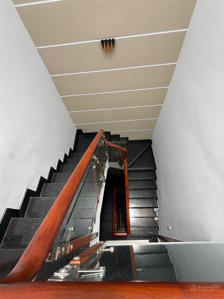 Nhà mai văn vĩnh q7. dt 90m2. giá 24 tỷ. 5,2m x 18m. 5 tầng góc nguyễn thị thập, lâm văn bền. pmh