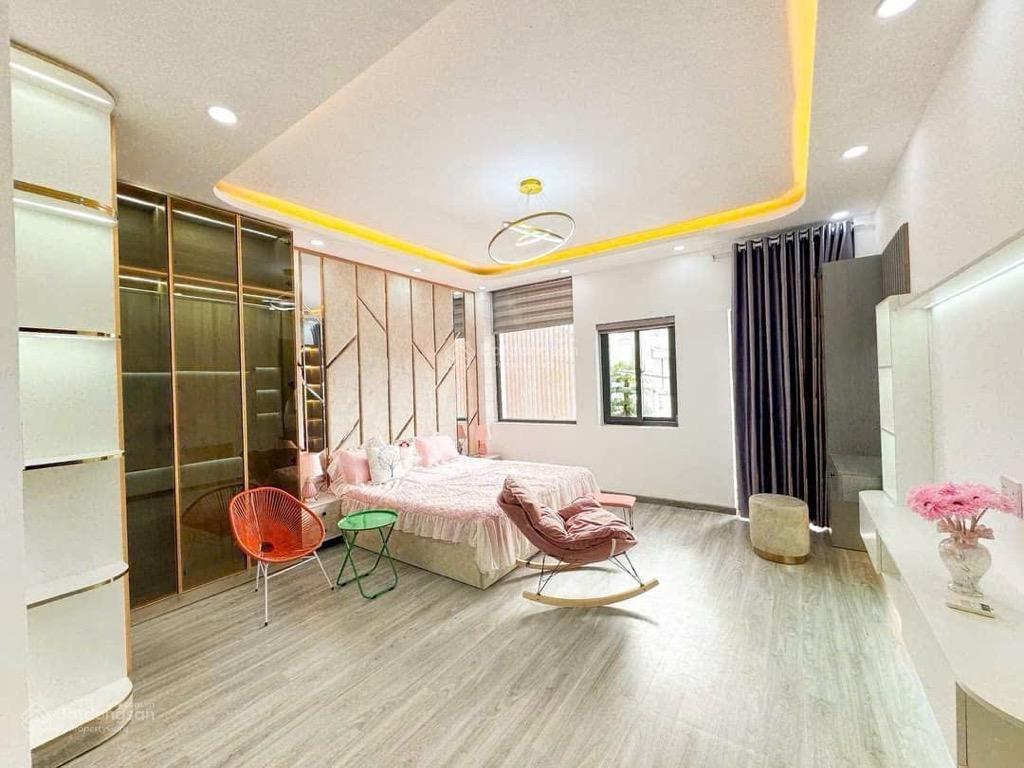Bán nhà 2 mt lâm văn bền quận 7, giá 25 tỷ. 5mx18m. dt 86m2, 5 tầng. hiếm. góc nguyễn thị thập