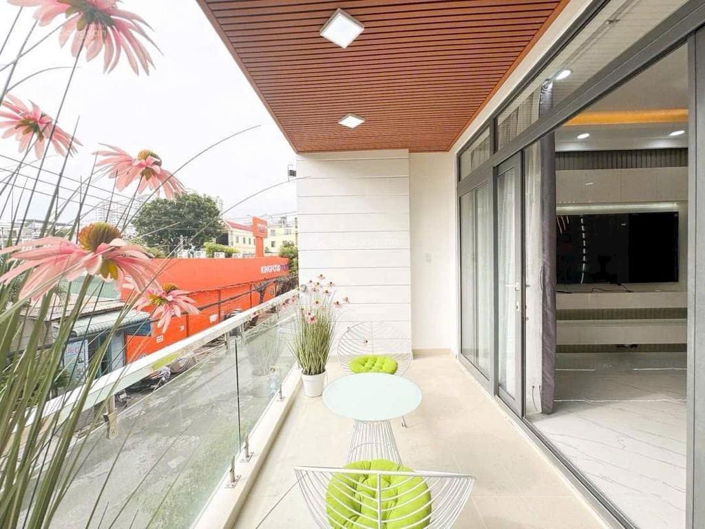 Bán nhà 2 mt lâm văn bền quận 7, giá 25 tỷ. 5mx18m. dt 86m2, 5 tầng. hiếm. góc nguyễn thị thập