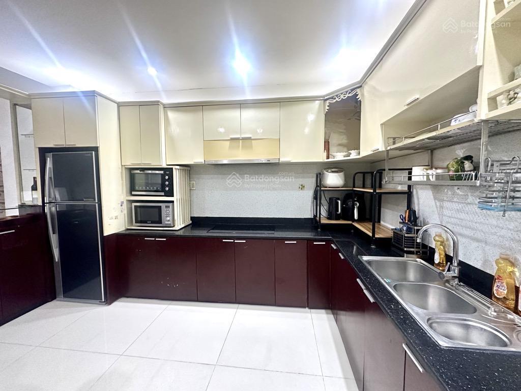 Nhà mtkd nguyễn thị thập q7. dt 4,1 x 29. giá 22 tỷ. 3 tầng, gpxd 7 tầng, gần phú mỹ hưng