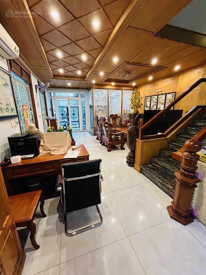 Nhà nguyễn khoái, quận 4. dt 6,5mx23m. giá 15 tỷ. dt 158m2. hxh, mtkd, gần q1, gold view, galaxy 9