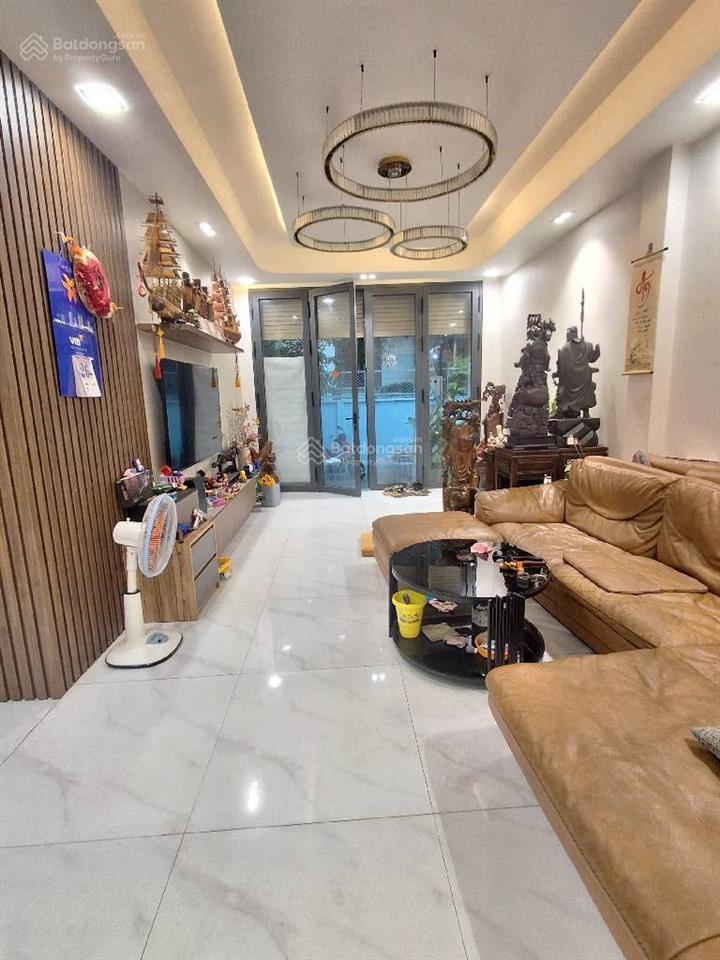 Nhà nguyễn văn linh q7. dt 84m2 giá 13 tỷ. 6m x 14m. 3 tầng. gần nguyễn tất thành. cầu thủ thiêm 4