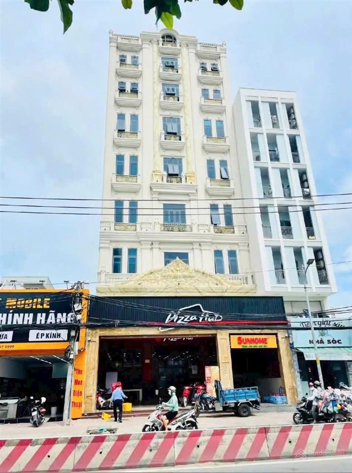 Nhà xóm chiếu, quận 4. dt 7m x 50m. giá 60 tỷ. 446m², gpxd 9 tầng. gần nguyễn tất thành, hoàng diệu