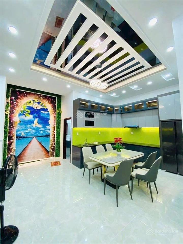Nhà lê thị riêng quận 1. dt 90m². giá 30 tỷ. 6,6m x 15m. 4 tầng, gần nguyễn trãi. ngã sáu phù đổng