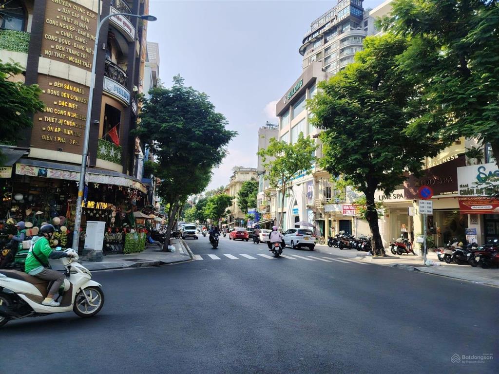 Nhà chợ bến thành quận 1. dt 12m x 20m giá 155 tỷ. gpxd 9 tầng. phố nguyễn huệ, trần hưng đạo