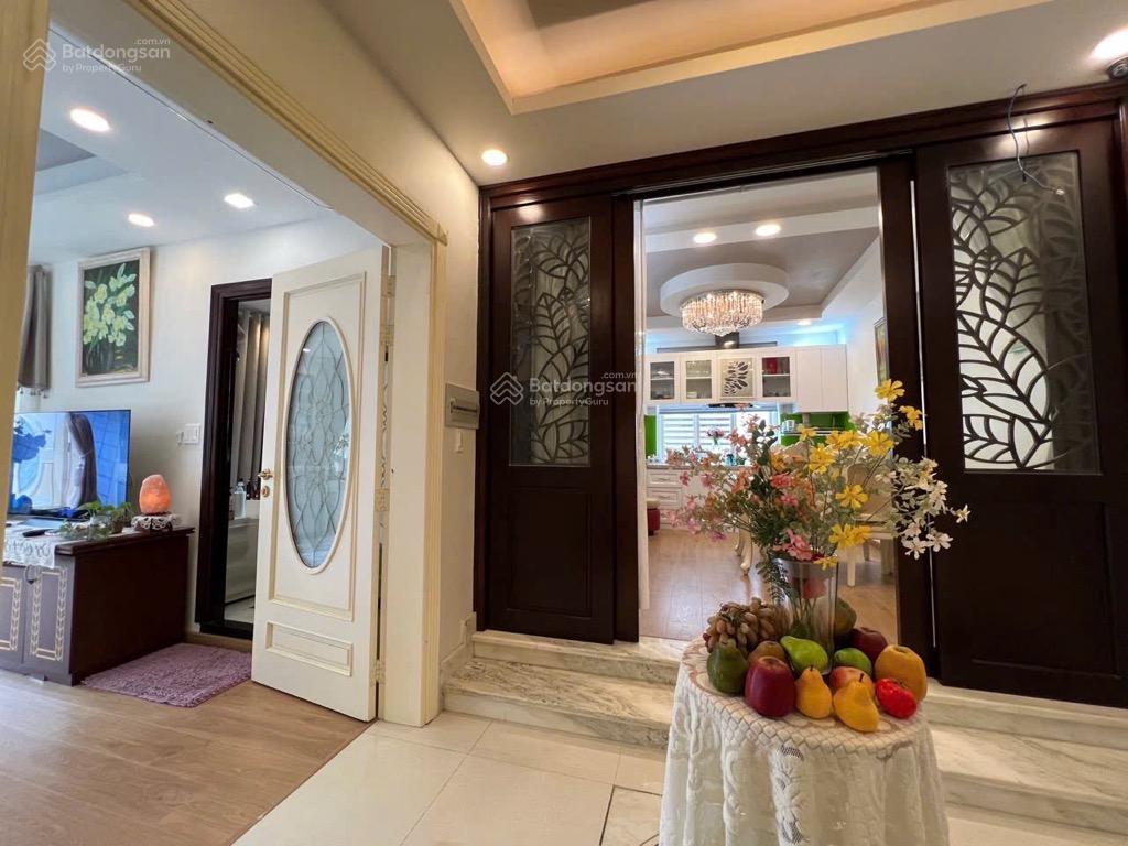 Tòa nhà trần hưng đạo, dt 236m2, 12 x 20m. giá 66 tỷ, hầm 8 tầng, khu bộ công an. gần chợ bến thành