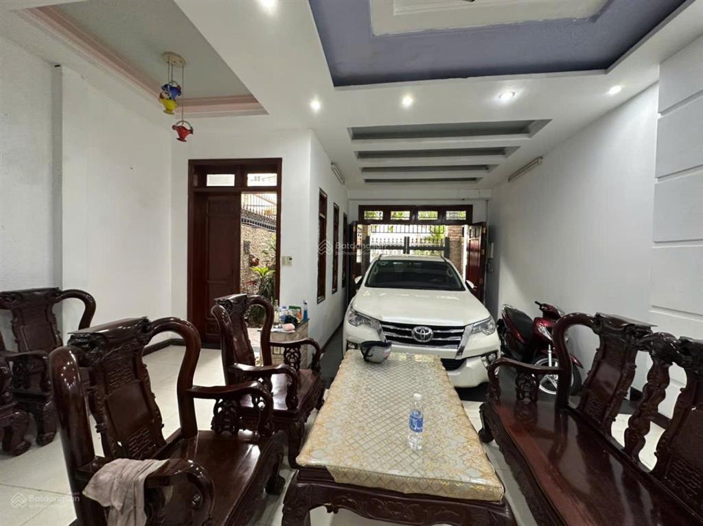 Tòa nhà trần hưng đạo, dt 236m2, 12 x 20m. giá 66 tỷ, hầm 8 tầng, khu bộ công an. gần chợ bến thành