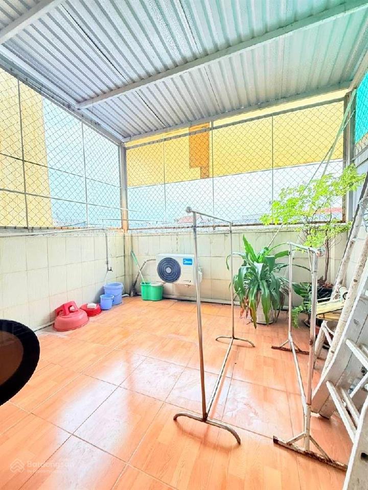 Nhà huỳnh tấn phát q7. 5.5m x 18m. giá 17 tỷ. dt 94m2. nhà 3 tầng. gần nguyễn thị thập. phú mỹ hưng