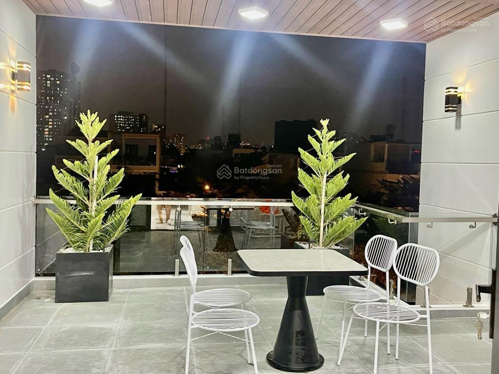 Nhà khánh hội quận 4. dt 70m 4,5mx18m. giá 13 tỷ, 4 tầng. phố tài chính, phố thương mại hoàn diệu