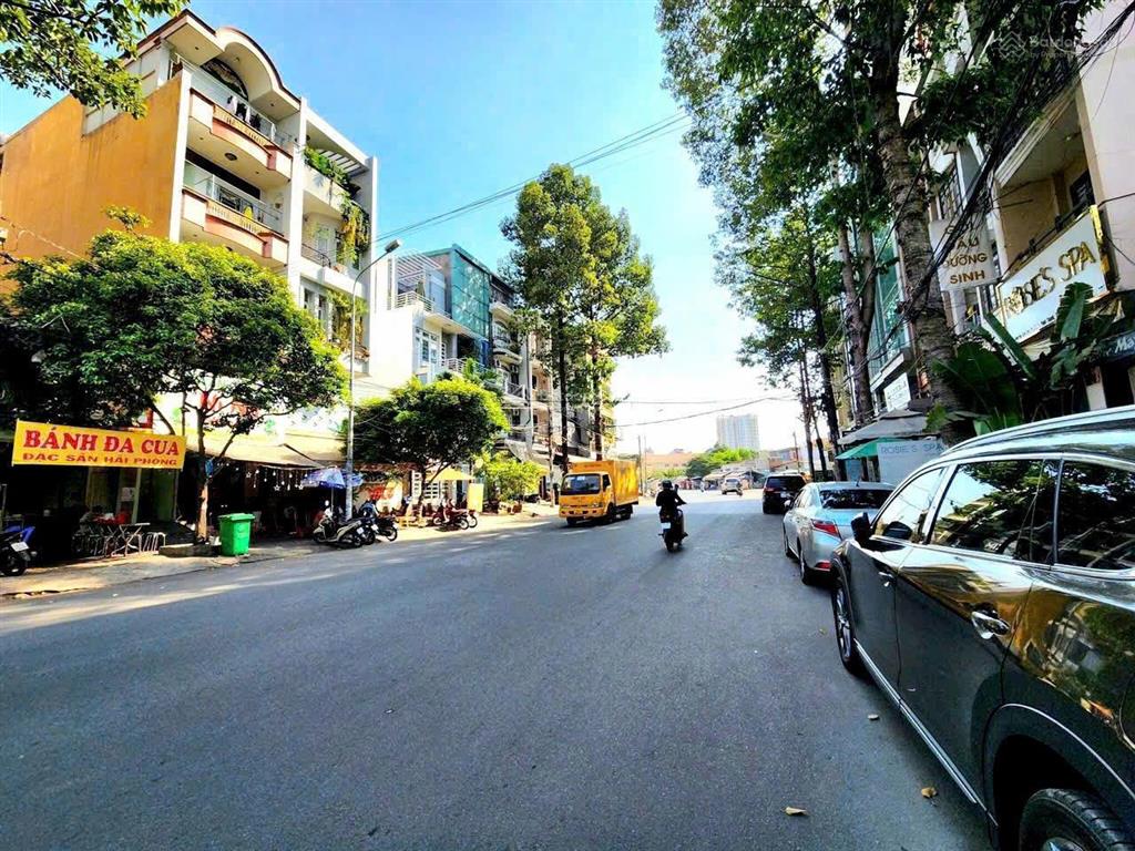 Bán gấp nhà mt d2 nguyễn gia trí p 25 q bt hđt 50 triệu/tháng dt4x20m 4 tầng giá bán24.5 tỷ
