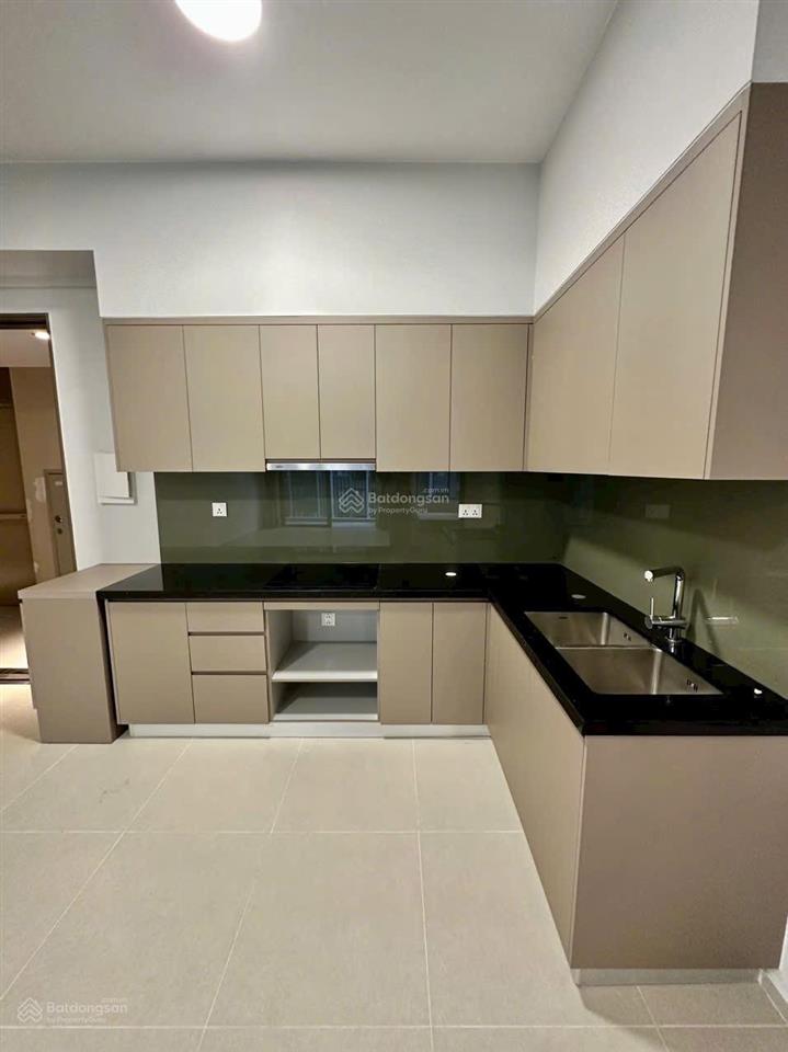 Bán căn 85m2 sổ cầm tay giá 3.5 tỷ có hỗ trợ vay bank, xem nhà thực tế  0908 099 ***