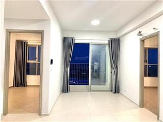 Bán căn 69m2 tầng cao view ngoài, sổ sẵn, có nội thất giường tủ cđt, nhà mới, giá tốt