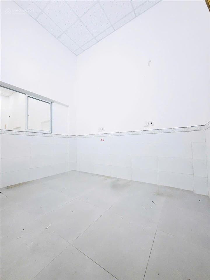 Mặt tiền kd đỉnh  thông số đẹp  vị trí víp ngay hiệp thành city  shr 100% thổ cư