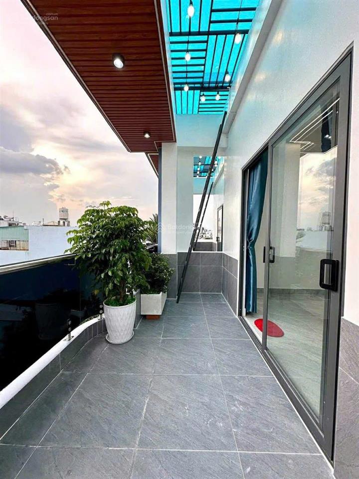 Siêu phẩm 5 tầng  full nội thất cao cấp  vị trí đỉnh hẻm nhựa 5m thông trần thị năm  shr 100% tc
