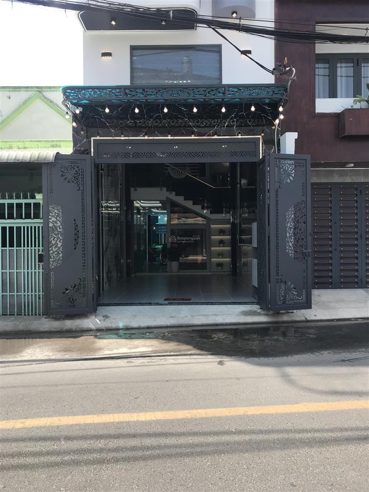 Nhà 2 mặt tiền. vị trí đẹp, thông số chuẩn 4x18m, 5 tầng btct có thang máy nội thất cc