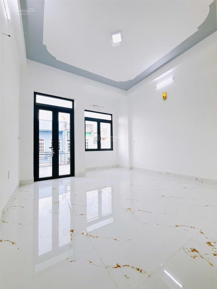 Nhà mới hxh  thông số chuẩn 4x18m  3 tầng btct  vị trí đẹp tân chánh hiệp 3  shr
