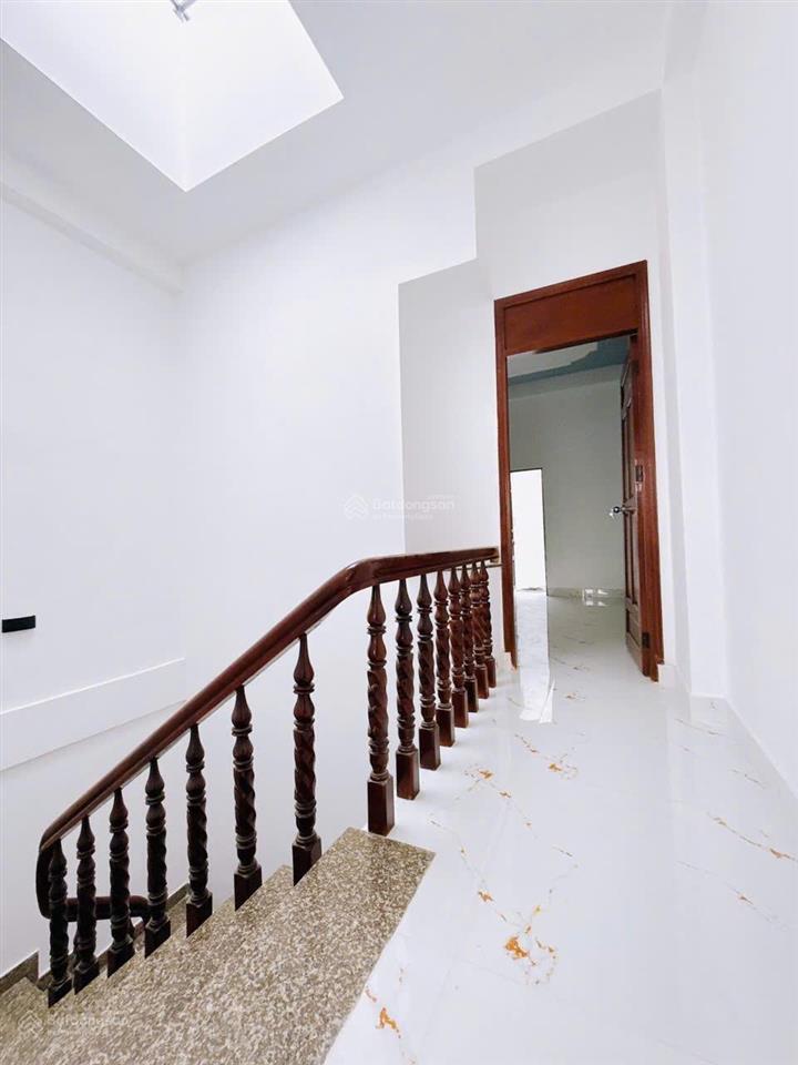 Nhà mới hxh  thông số chuẩn 4x18m  3 tầng btct  vị trí đẹp tân chánh hiệp 3  shr